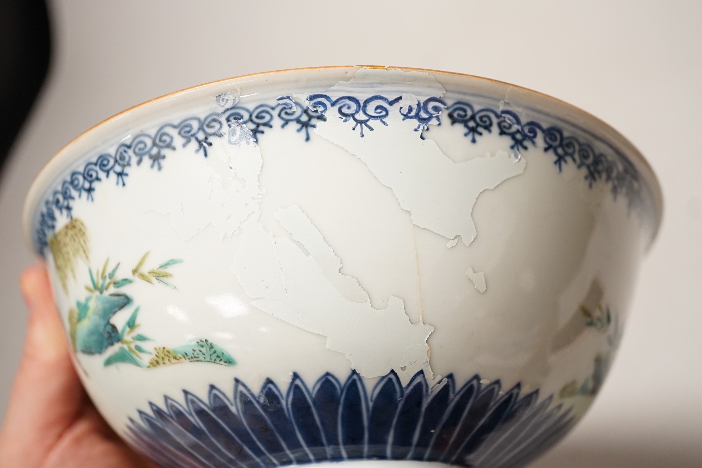 A Chinese famille rose 'eight horses' bowl, early 20th century. 18cm diameter